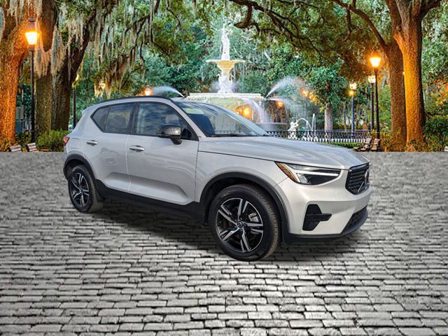 2024 Volvo XC40 