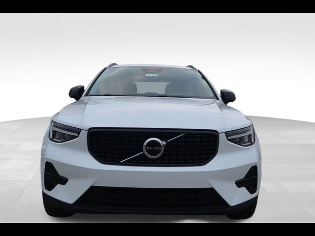 2024 Volvo XC40 