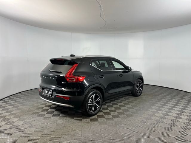 2024 Volvo XC40 