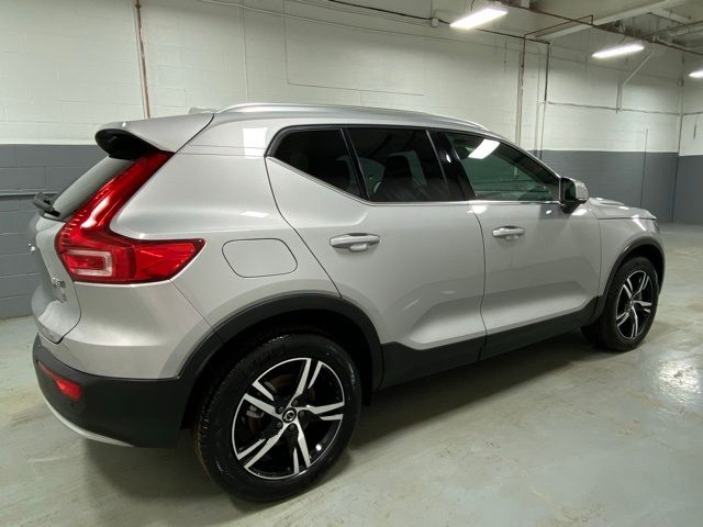 2024 Volvo XC40 