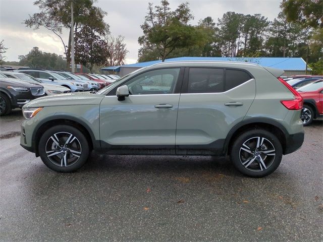 2024 Volvo XC40 