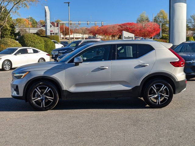 2024 Volvo XC40 