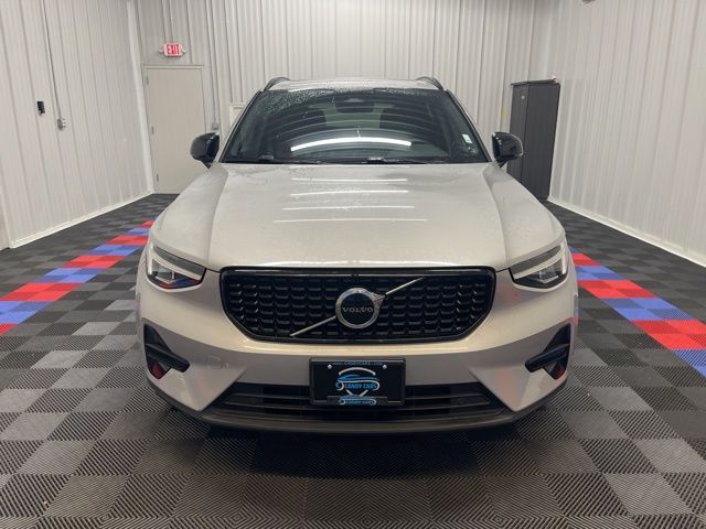 2024 Volvo XC40