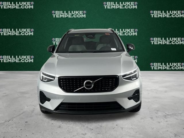 2024 Volvo XC40 