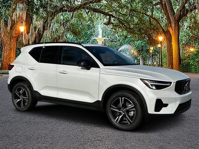 2024 Volvo XC40 