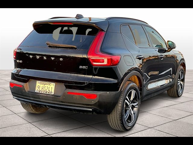 2024 Volvo XC40 