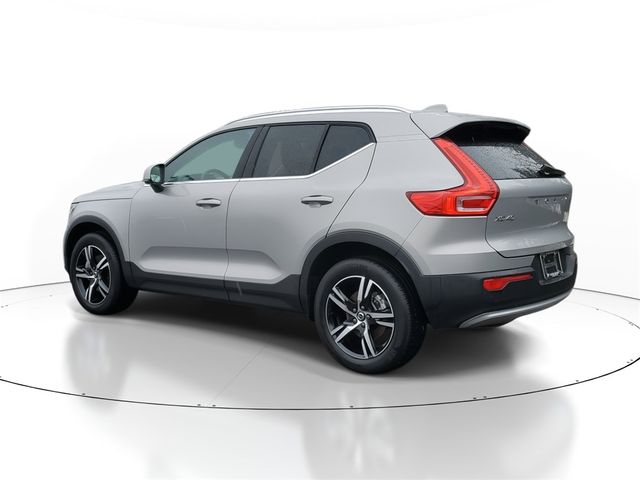 2024 Volvo XC40 