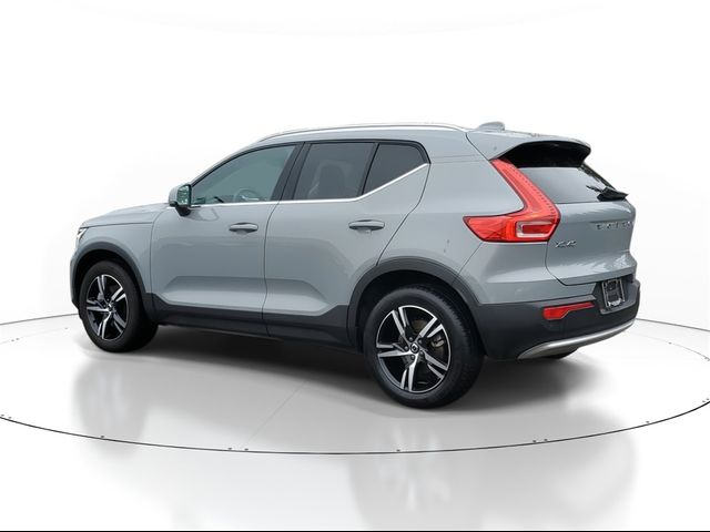 2024 Volvo XC40 