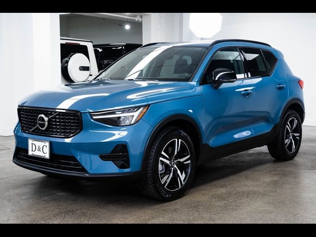 2024 Volvo XC40 