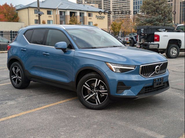 2024 Volvo XC40 