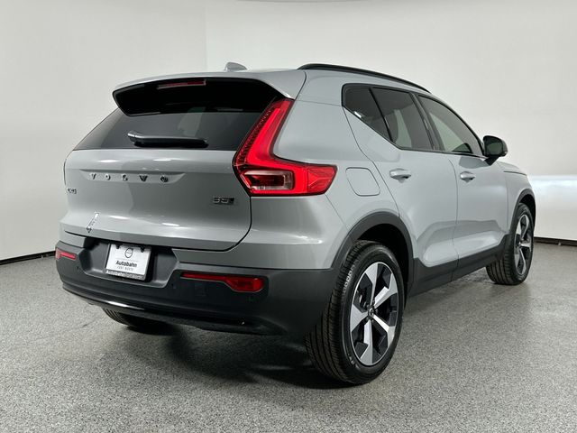 2024 Volvo XC40 