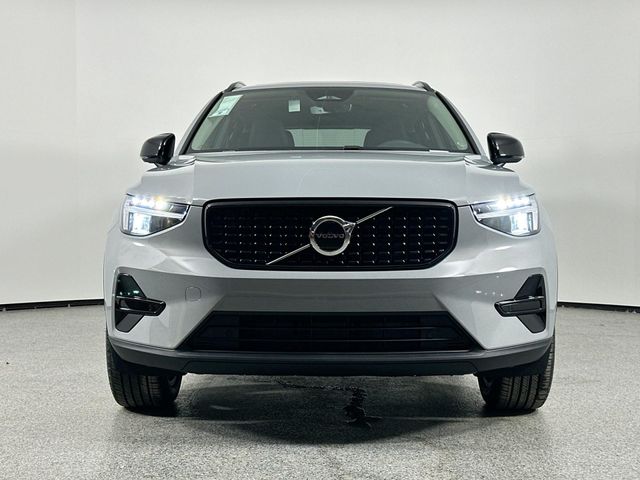 2024 Volvo XC40 