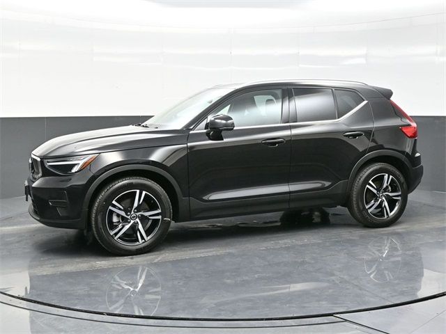 2024 Volvo XC40 