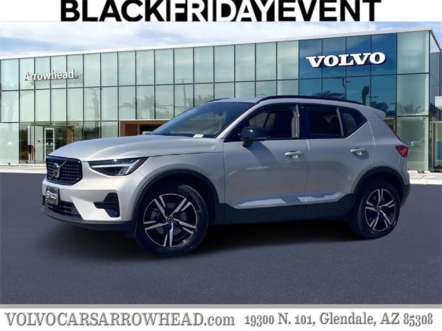 2024 Volvo XC40 