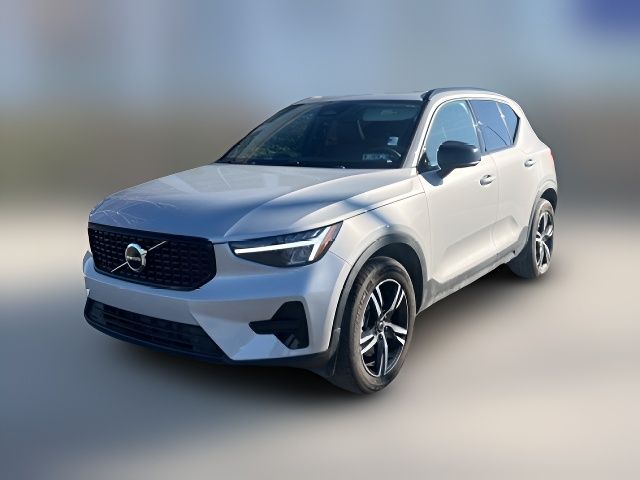 2024 Volvo XC40 