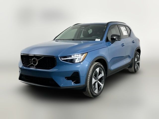 2024 Volvo XC40 