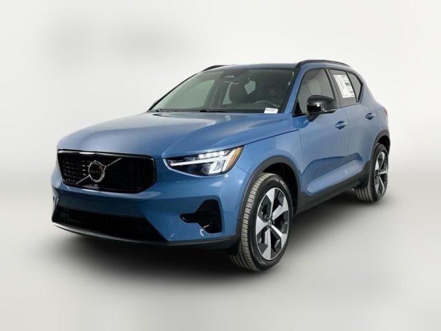 2024 Volvo XC40 