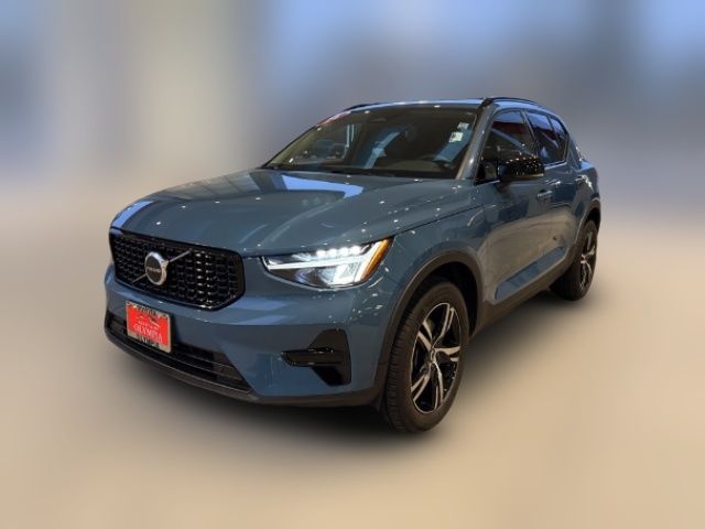 2024 Volvo XC40 