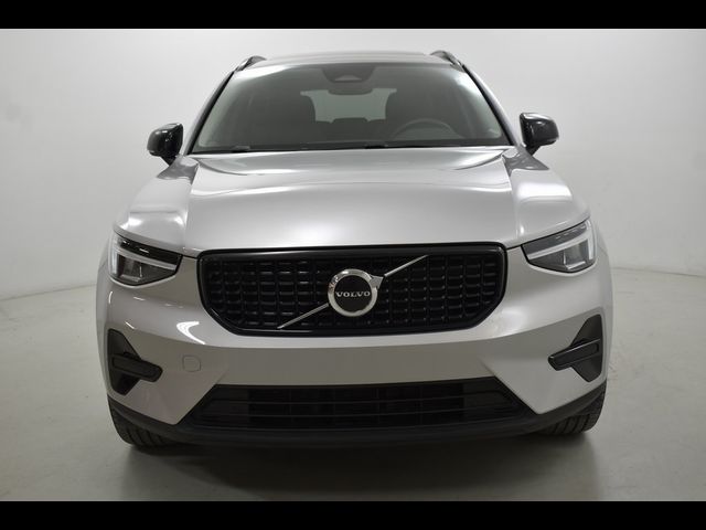 2024 Volvo XC40 