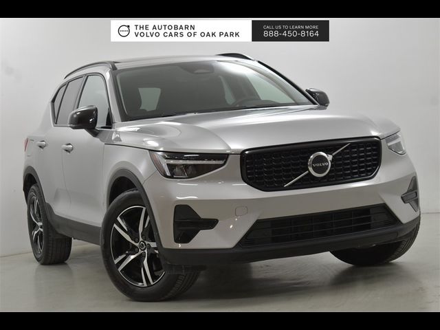 2024 Volvo XC40 