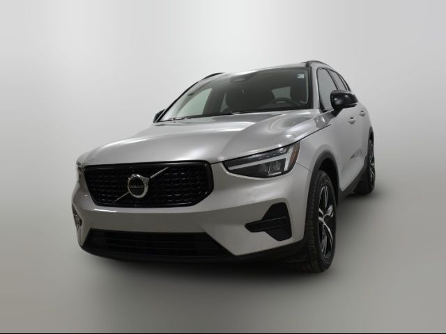 2024 Volvo XC40 