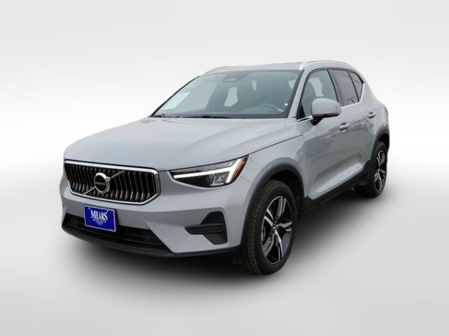 2024 Volvo XC40 