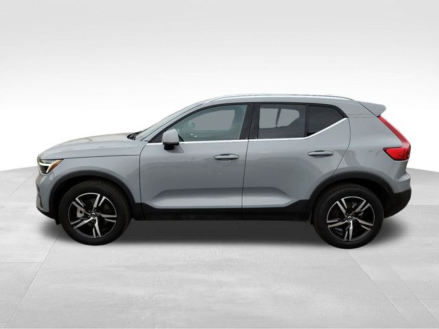 2024 Volvo XC40 