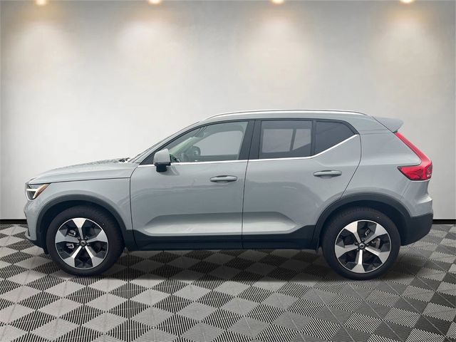 2024 Volvo XC40 