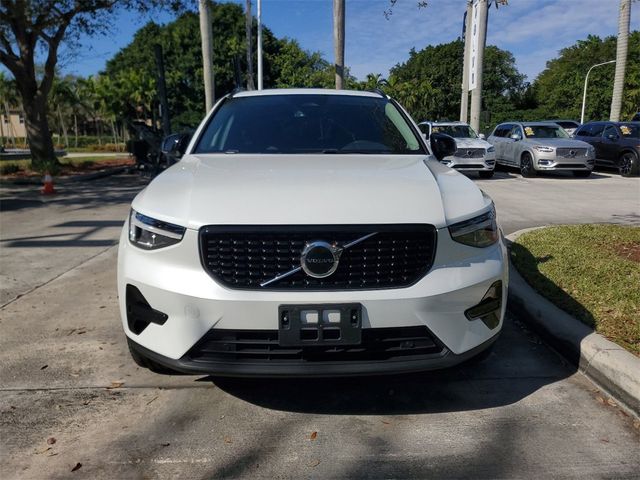 2024 Volvo XC40 