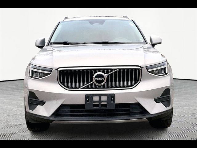 2024 Volvo XC40 
