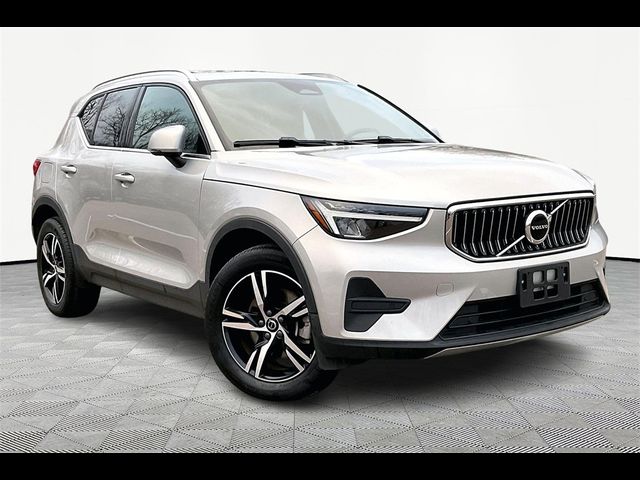 2024 Volvo XC40 