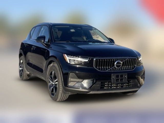 2024 Volvo XC40 