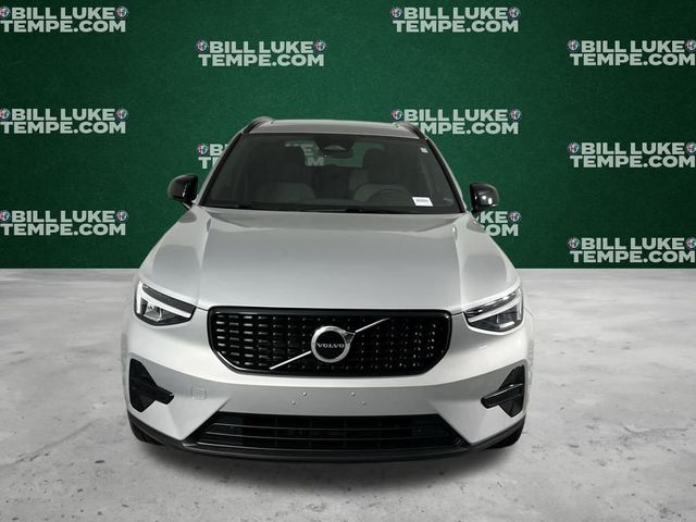 2024 Volvo XC40 