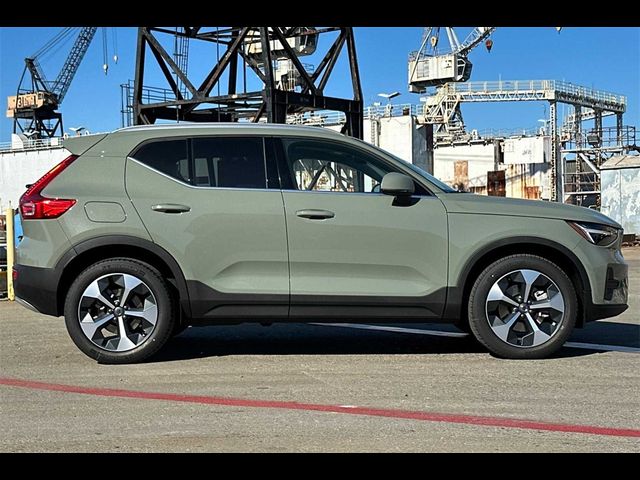 2024 Volvo XC40 