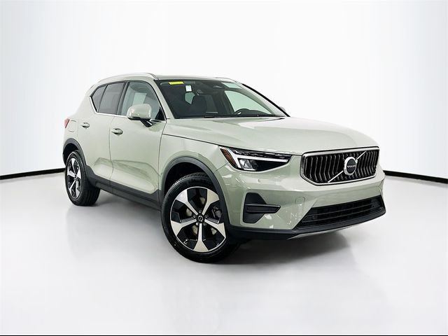 2024 Volvo XC40 