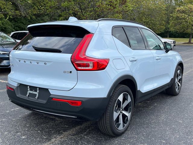 2024 Volvo XC40 