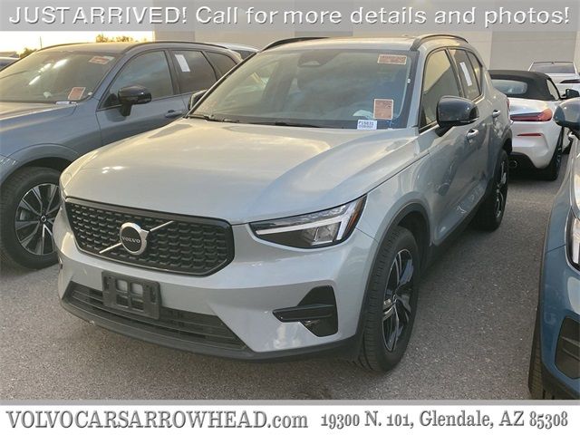 2024 Volvo XC40 