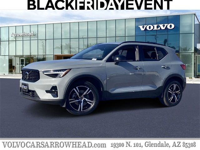 2024 Volvo XC40 