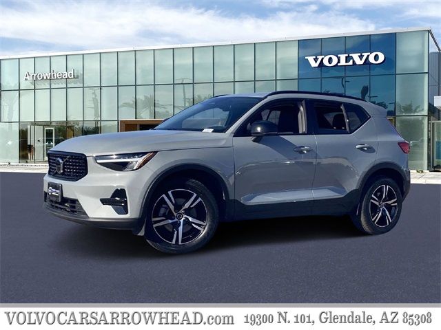 2024 Volvo XC40 