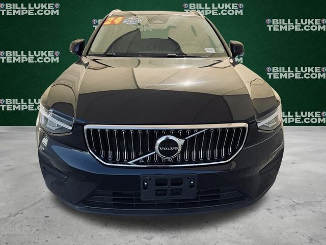 2024 Volvo XC40 