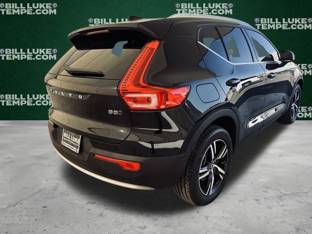 2024 Volvo XC40 