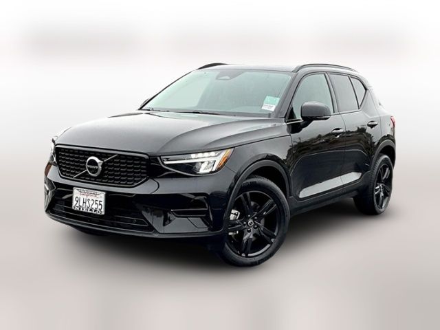 2024 Volvo XC40 