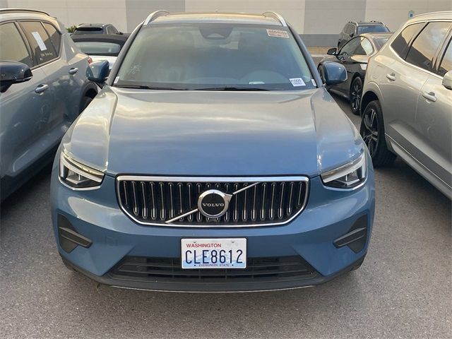 2024 Volvo XC40 