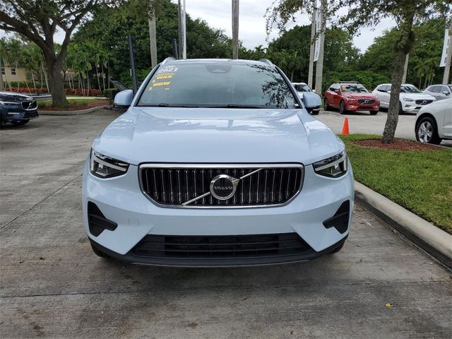 2024 Volvo XC40 