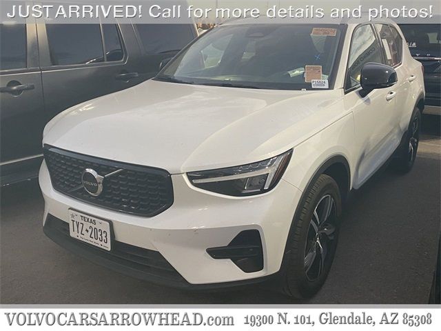 2024 Volvo XC40 