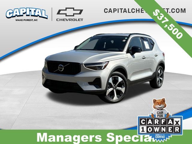 2024 Volvo XC40 