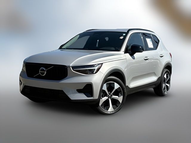 2024 Volvo XC40 