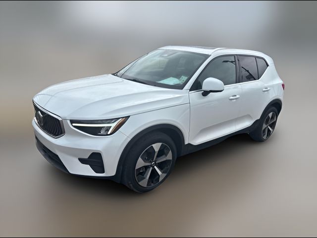 2024 Volvo XC40 