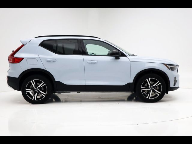 2024 Volvo XC40 