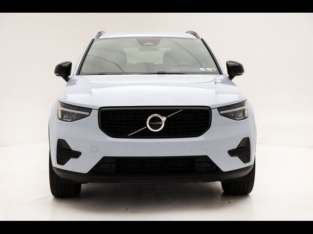 2024 Volvo XC40 